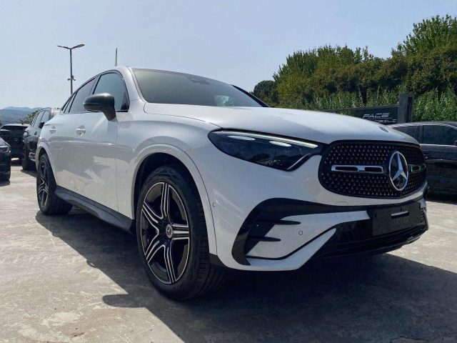 Mercedes-Benz GLC 220 COUPE AMG PREMIUM PDC KAMERA NIGHT PACK LED ACC - foto 4 di 4