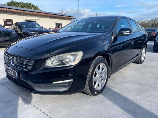 Volvo V60 1.6D D2 BUSINESS AUTOMATICA NAVI PDC CRUISE - foto 2 di 4