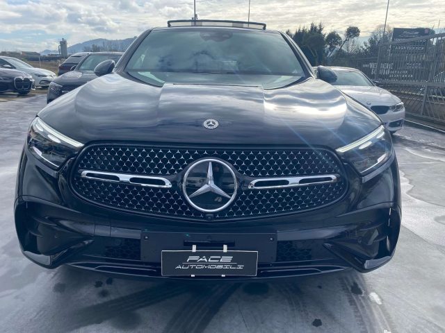 Mercedes-Benz GLC 200 i AMG 4M MBUX PREMIUM NIGHT KAMERA LED PDC TETTO - foto 4 di 4