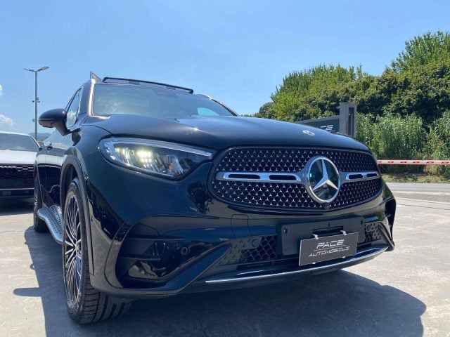 Mercedes-Benz GLC 220 ACC 4M AMG PREMIUM TETTO LED PDC KAMERA MBUX 20" - foto 4 di 15