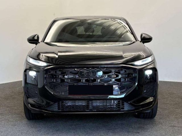 Audi Q3 SPB E-HYBRID SPORTBACK SLINE S-LINE S LINE TETTO B - foto 4 di 4