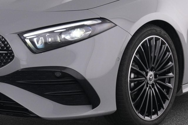 Mercedes-Benz A 180 i NIGHT AMG PREMIUM PLUS TETTO LED 64 KAMERA 19" - foto 4 di 4