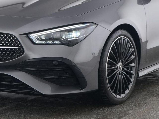 Mercedes-Benz CLA 220 D AMG PREMIUM PLUS 19" TETTO KAMERA NIGHT PACK ACC - foto 4 di 4