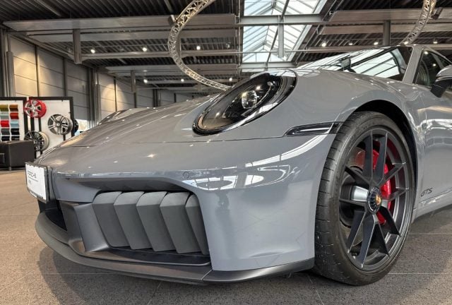 Porsche 992 911.2 GTS T-HYBRID 20"BLACK TETTO SPORT CHRONO ACC - foto 4 di 4