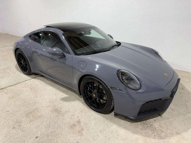 Porsche 992 911 992.2 GTS BLACK SPORT CHRONO CARBON T-HYBRID - foto 4 di 4