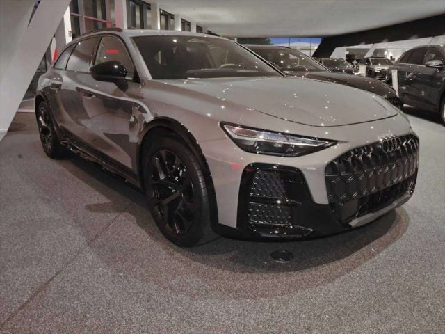 Audi A6 allroad TFSI AVANT E-HYBRID QUATTRO S LINE SLINE BLACK PAC - foto 4 di 4