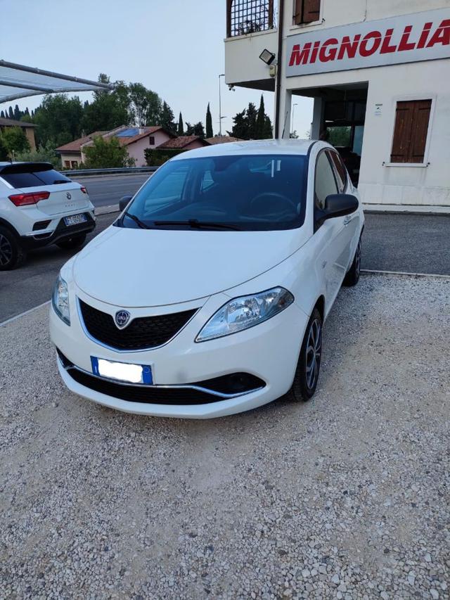 Lancia Ypsilon 1.2 69 CV 5 porte GPL Ecochic Silver usato a SAN PIETRO IN CARIANO
