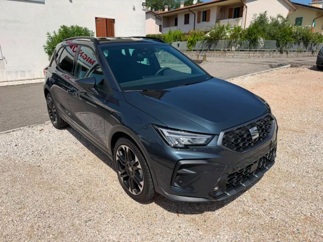 SEAT Arona 1.0 EcoTSI 115 CV Black Edition OK NEOPATENTATI - foto 2 di 4