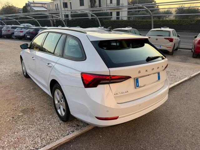 Skoda Octavia 2.0 TDI EVO SCR DSG Wagon Executive - foto 4 di 4