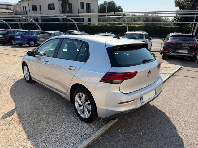 Volkswagen Golf 1.0 eTSI EVO DSG Life OK NEOPATENTATI - foto 3 di 4
