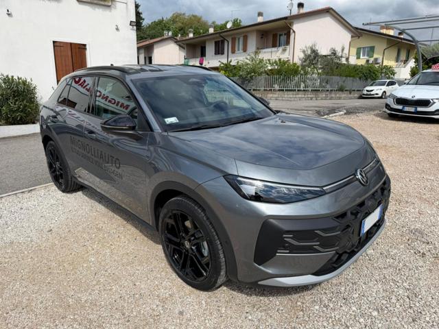 Volkswagen T-Roc 1.5 eTSI ACT DSG Style OK NEOPATENTATI - foto 2 di 4