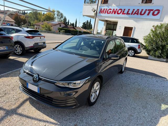 Volkswagen Golf Variant 2.0 TDI SCR DSG Life OK NEOPATENTATI, del 2023, 100.496 km, in vendita a San Pietro In Cariano (VR)