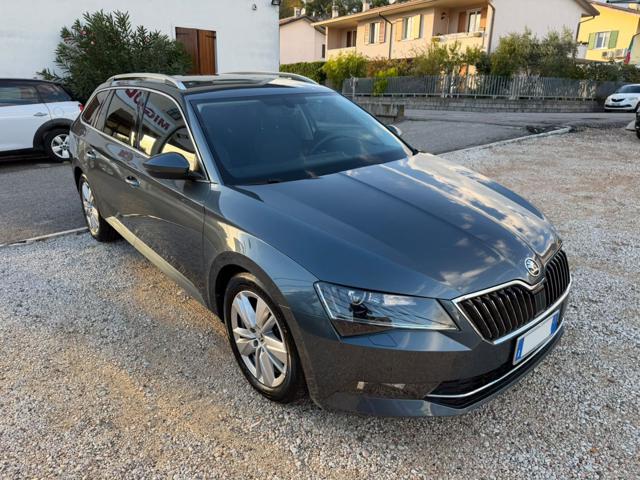 Skoda Superb 2.0 TDI 150 CV SCR DSG Wagon Executive - foto 2 di 4