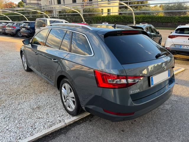 Skoda Superb 2.0 TDI 150 CV SCR DSG Wagon Executive - foto 4 di 4