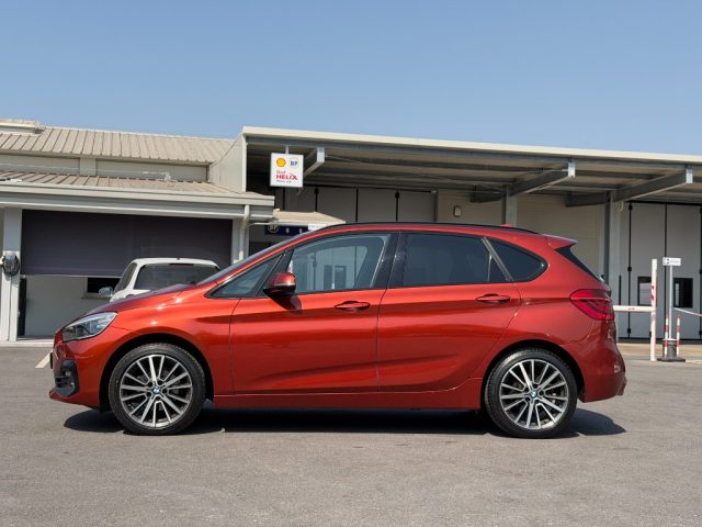 BMW 216 d Active Tourer Sport - foto 2 di 4