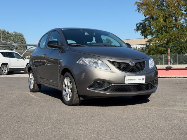 Lancia Ypsilon 1.2 69 CV 5 porte Gold - foto 3 di 4