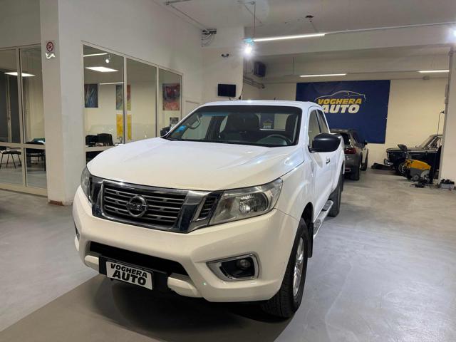 Nissan Navara 2.3 dCi 4WD King Cab Acenta usato a RIVANAZZANO TERME