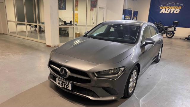 Mercedes-Benz CLA 180 d Shooting Brake Business - foto 2 di 4