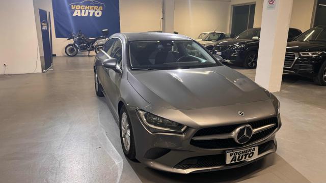 Mercedes-Benz CLA 180 d Shooting Brake Business - foto 3 di 4
