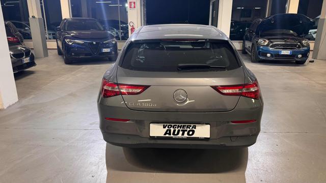 Mercedes-Benz CLA 180 d Shooting Brake Business - foto 4 di 4