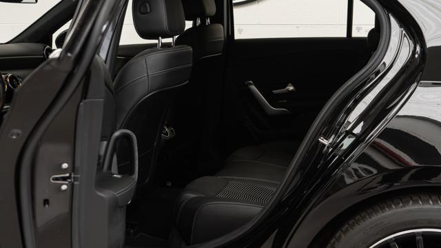 Mercedes-Benz A 180 d Auto IVA NEOPATENTATI PERFETTA, del 2019, 94.900 km, in vendita a San Zeno Naviglio (BS)