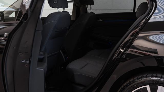 Volkswagen Golf 1.5 TSI eHybrid DSG 204CV Edition Plus IVA usato a SAN ZENO NAVIGLIO