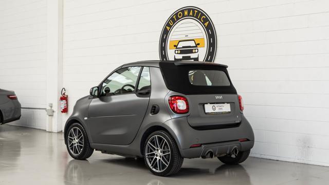 smart brabus 0.9 Turbo twinamic cabrio Xclusive - foto 3 di 4