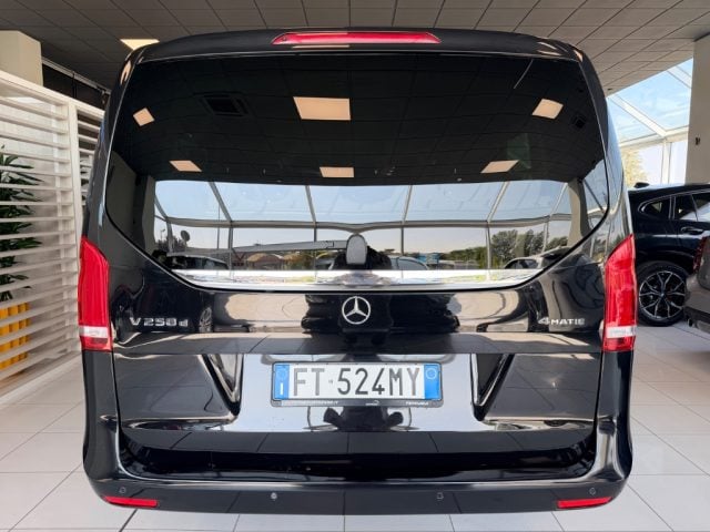 Mercedes-Benz V 250 d Automatic 4Matic Premium Long - foto 3 di 4