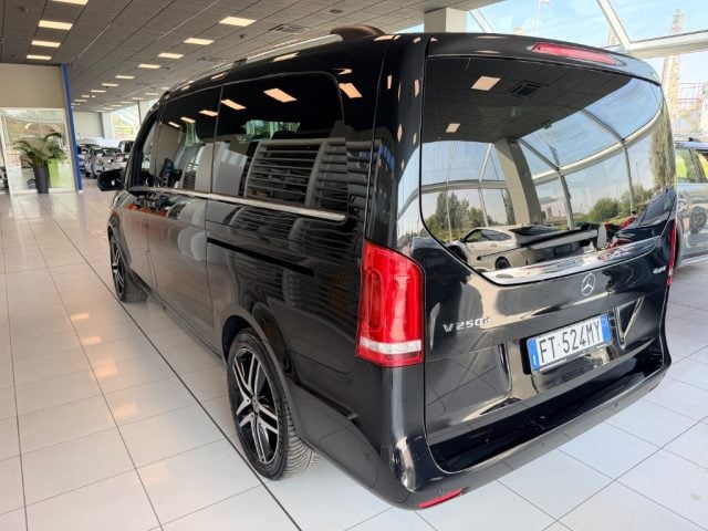Mercedes-Benz V 250 d Automatic 4Matic Premium Long - foto 2 di 4