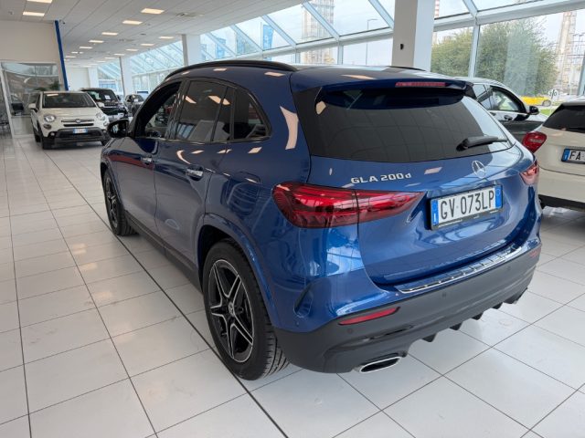 Mercedes-Benz GLA 200 d Automatic AMG Line Premium - foto 2 di 4