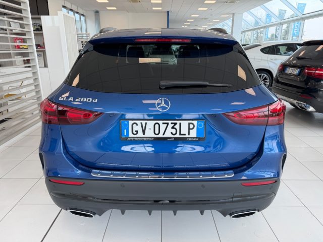 Mercedes-Benz GLA 200 d Automatic AMG Line Premium - foto 3 di 4