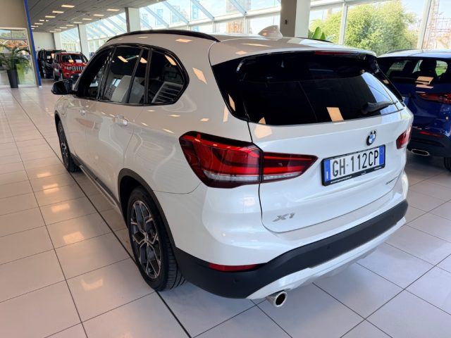 BMW X1 xDrive25e xLine auto - foto 2 di 4
