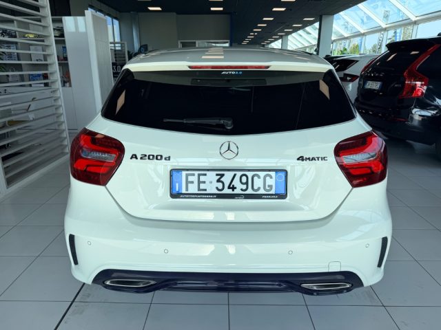 Mercedes-Benz A 200 d Automatic 4Matic Premium AMG - foto 3 di 4