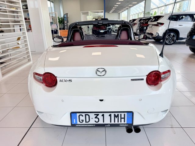 Mazda MX-5 1.5L Skyactiv-G Soft Top 100th Anniversary - foto 3 di 4