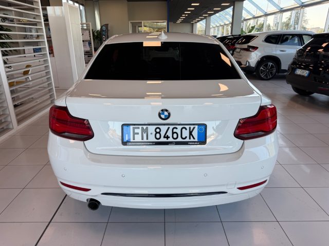 BMW 218 d Coupé Sport auto - foto 3 di 4