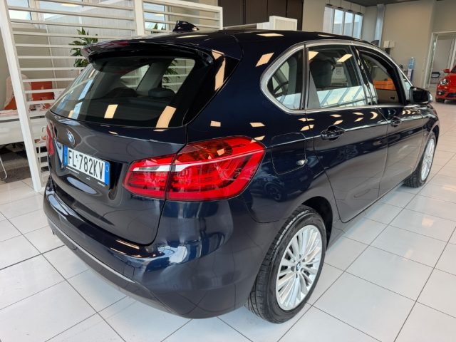 BMW 216 d Active Tourer Luxury - foto 4 di 4