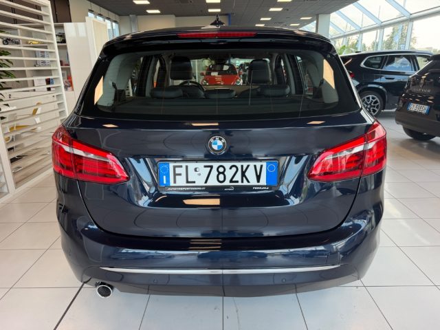 BMW 216 d Active Tourer Luxury - foto 3 di 4