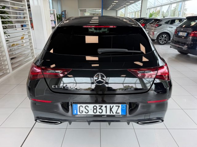 Mercedes-Benz CLA 200 d Automatic Shooting Brake AMG Line Advanced Plus - foto 3 di 4