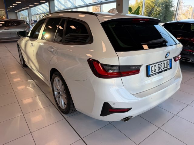 BMW 318 d 48V Touring Business Advantage auto - foto 2 di 4