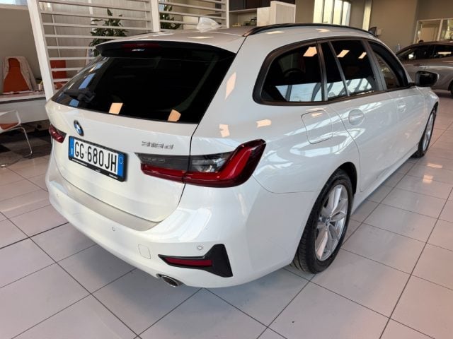 BMW 318 d 48V Touring Business Advantage auto - foto 4 di 4