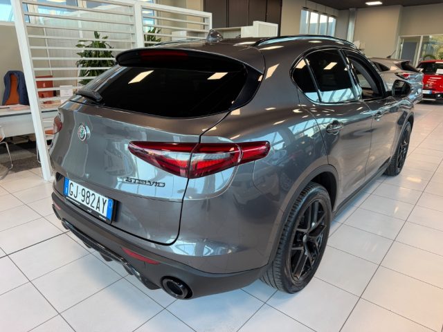 Alfa Romeo Stelvio 2.0 Turbo 200 CV AT8 Q4 Sprint - foto 4 di 4