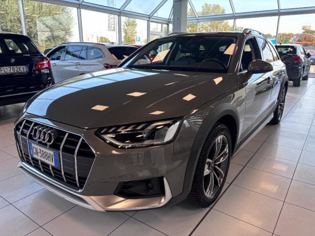 Audi A4 allroad 40 TDI 204 CV S tronic Business Evolution, del 2023, 55.000 km, in vendita a Ferrara (FE)