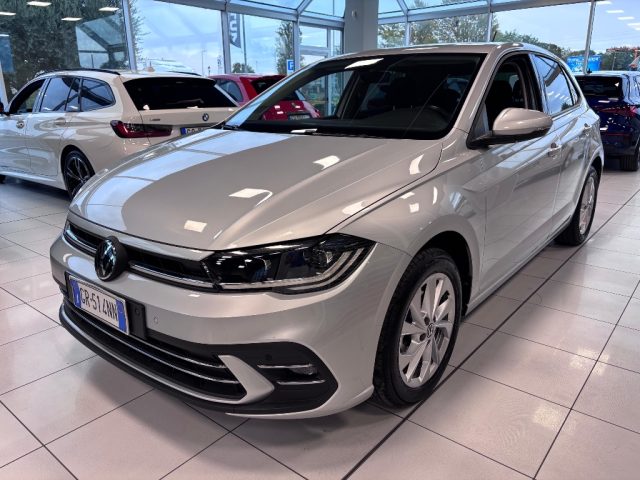 Volkswagen Polo 1.0 TSI 110 CV DSG Style, del 2023, 48.000 km, in vendita a Ferrara (FE)