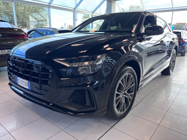 Audi Q8 50 TDI 286 CV quattro tiptronic Sport, del 2020, 193.000 km, in vendita a Ferrara (FE)