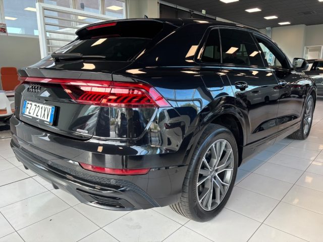 Audi Q8 50 TDI 286 CV quattro tiptronic Sport - foto 3 di 4