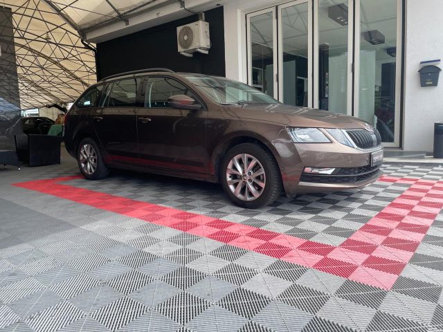 Skoda Octavia 2.0 TDI 150 CV DSG Wagon Executive usato a VITTORIO VENETO