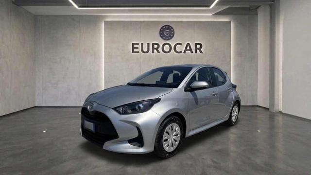 Toyota Yaris 1.5 Hybrid 5 porte Active usato a LATINA