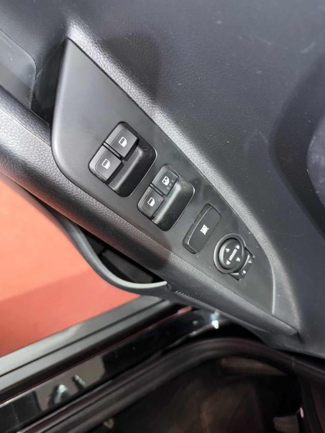 Kia Stonic 1.2 benz My23 usato a LATINA