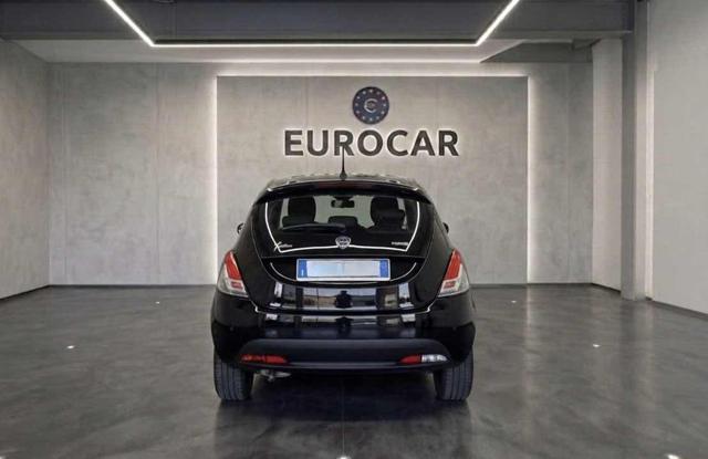 Lancia Ypsilon 1.0 FireFly 5 porte S&S Hybrid Gold - foto 4 di 4