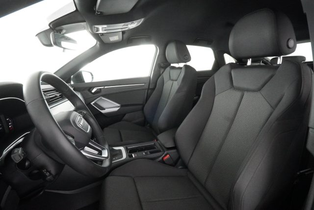 Audi Q3 Q3 SPB 35 TDI S tronic Identity Black - foto 3 di 4